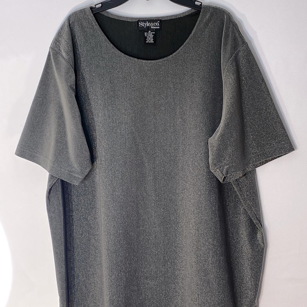 Style &Co Woman Silver Tone Scope Neckline Short Sleeve Blouse Size 1X